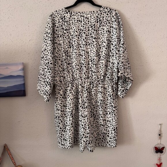 TOP / BLUSA ESTAMPADO DALMATIAN (Lightweight blouse with a chic “dalmatian dot”) - Picture 3 of 7